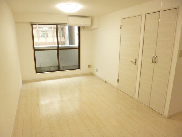 プティーボワービル  リビング