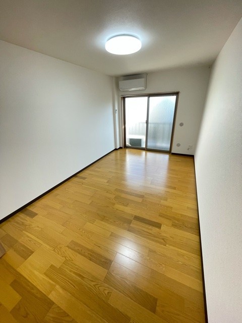 第３アサヒハイツ リビング