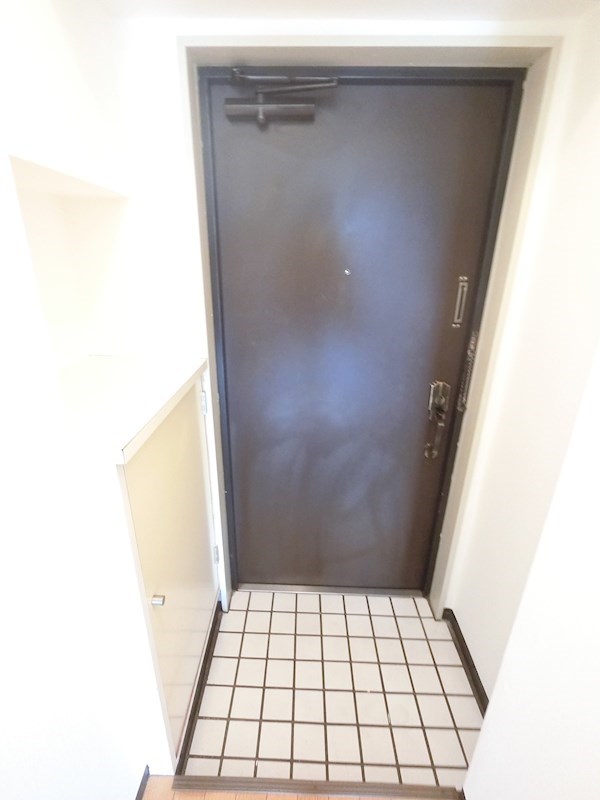 ヴィラハヤシⅡ 玄関