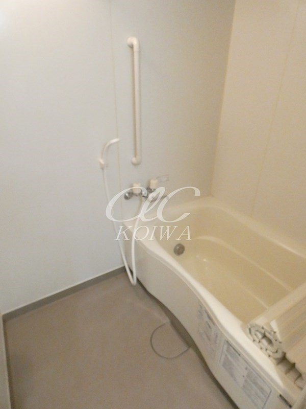 HALE　LUANA 風呂画像