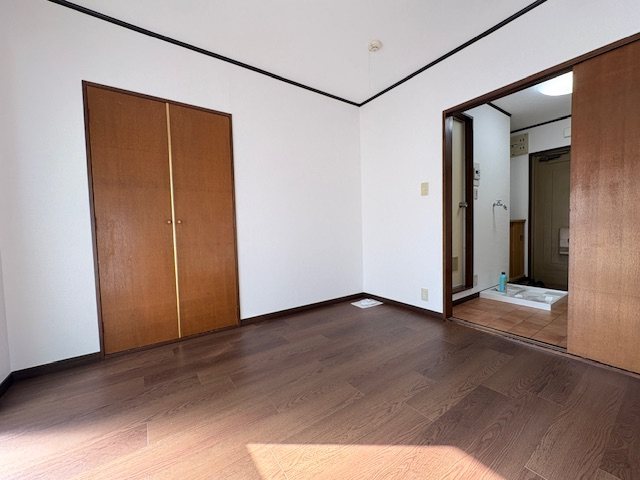 小高ビル ベッドルーム