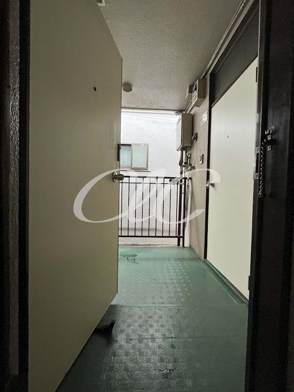 江川ハイツ 玄関