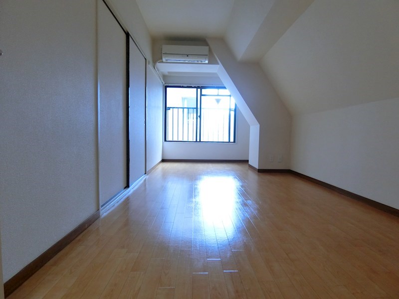 矢島ビル ベッドルーム