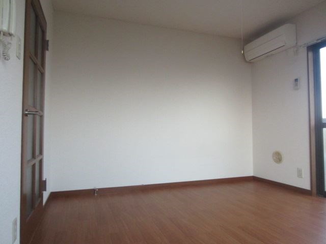 第10オカダビル ベッドルーム