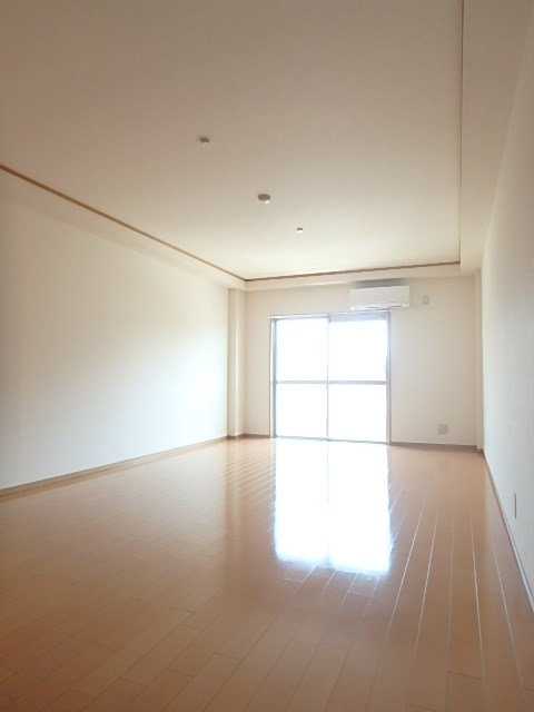 市川ハイム リビング