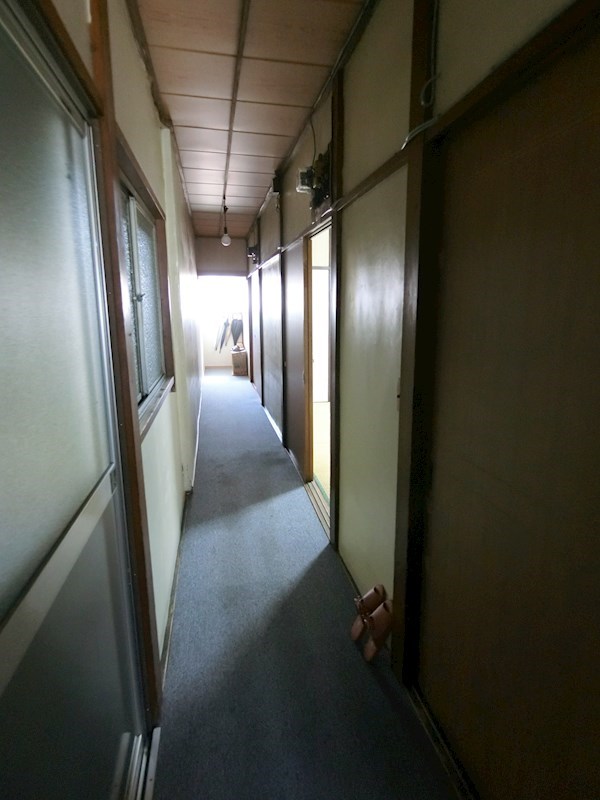 西山コーポ  玄関