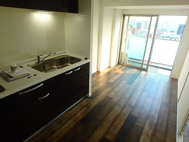 グランパーク東京ＥＡＳＴ   リビング