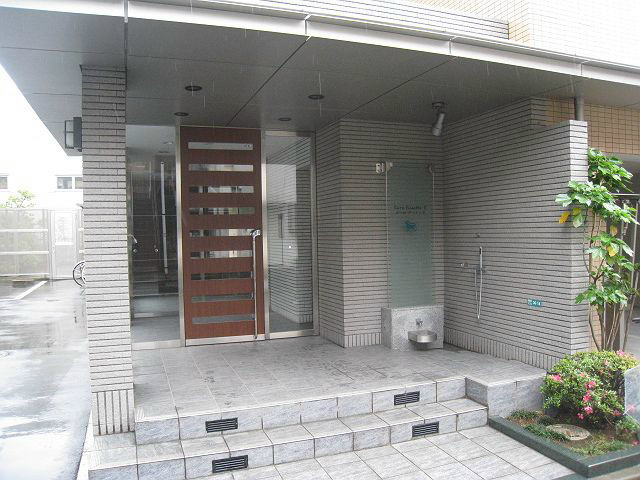 カーロヴィレッタⅡ 玄関