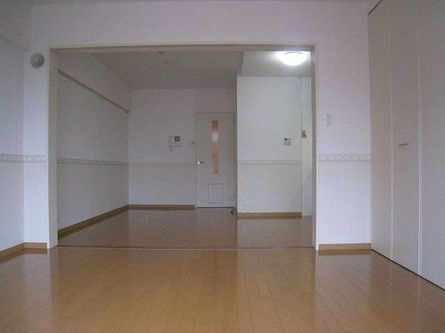 カーロヴィレッタⅡ リビング