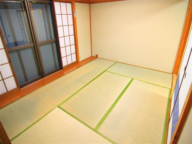 銀英ハイツ   ベッドルーム