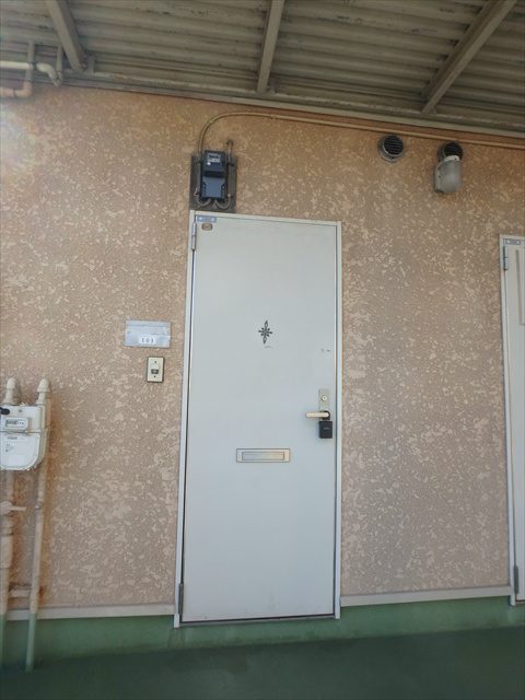 ライジングサンハイツ  玄関