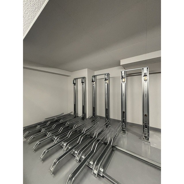 ＭＯＤＩＥＲ　ＧＩＮＺＡ　ＥＡＳＴ その他3