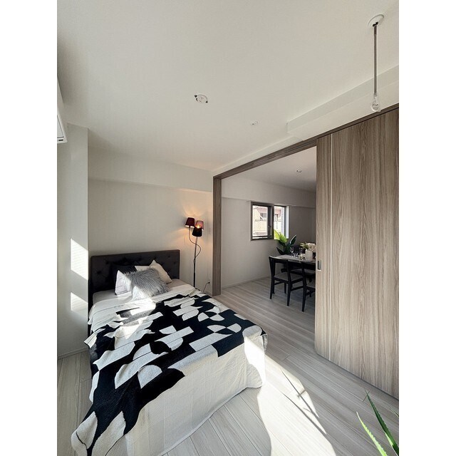 ＭＯＤＩＥＲ　ＧＩＮＺＡ　ＥＡＳＴ ベッドルーム