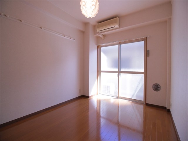 ドエル1  ベッドルーム