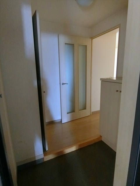 バトラーM   玄関