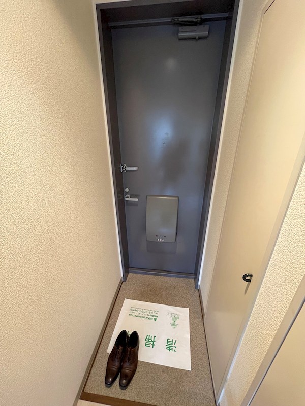 ビオ・トープ 玄関