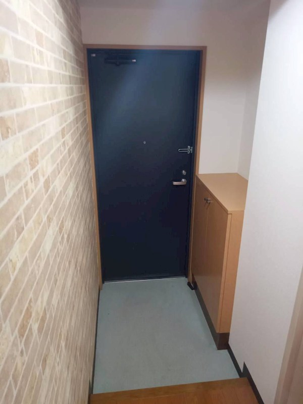 ヒルズ西竹ノ塚 玄関