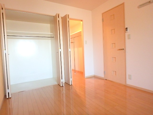 サンモールスクエア ベッドルーム