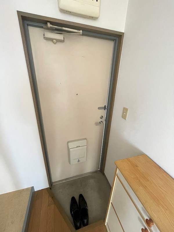 ドゥ・シェーヌ 玄関