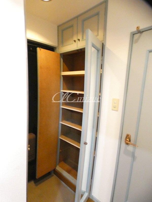 アムニスクエア 玄関