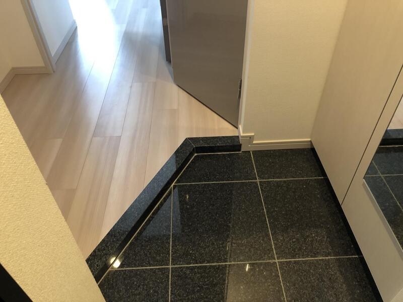 アイル王子ノルド 玄関