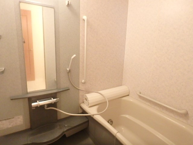 グリンゲイブルスの家 風呂画像