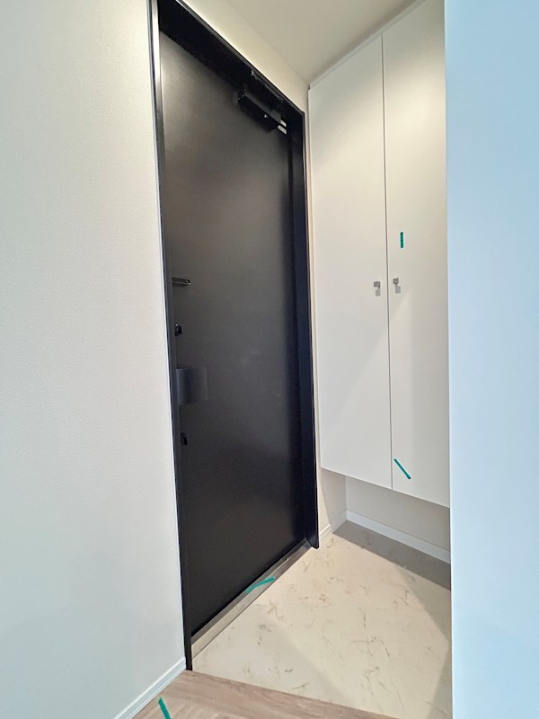 プラネッツ 玄関