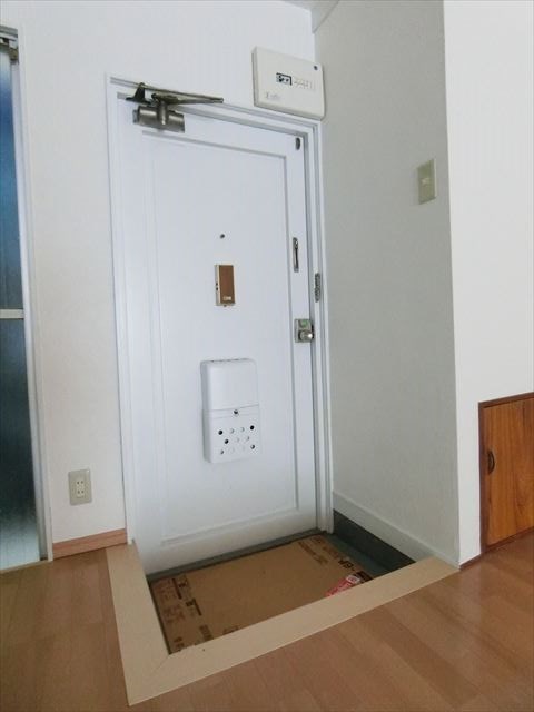 豊川マンション 玄関