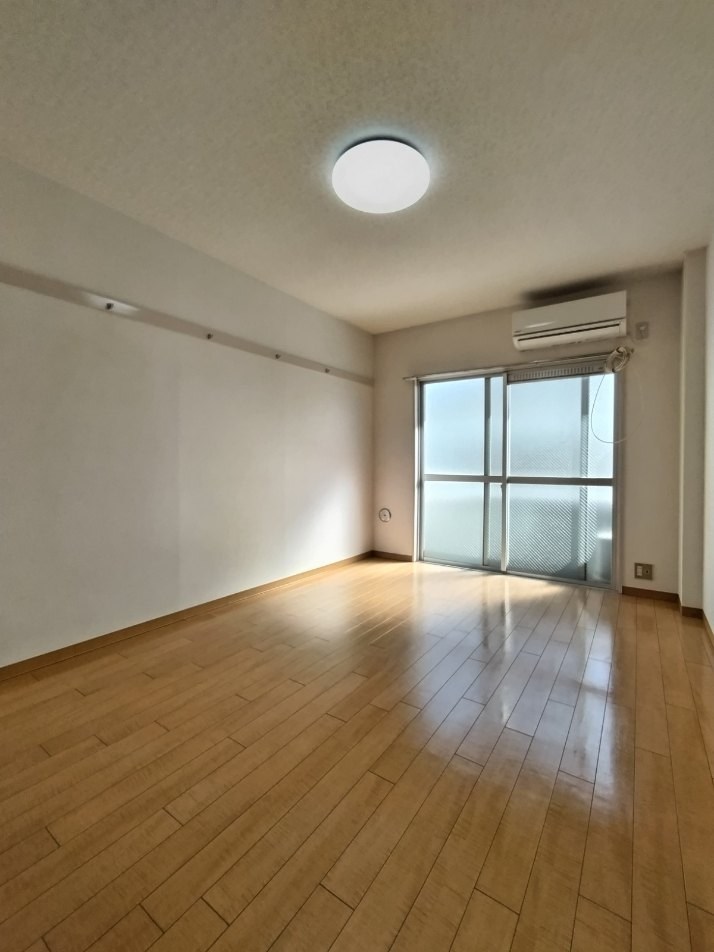 ウォンザハイムB棟 リビング