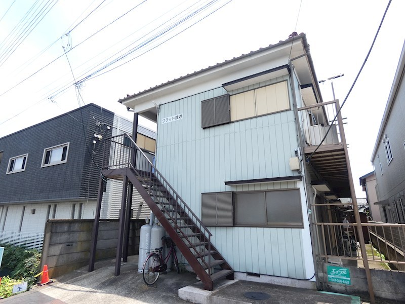 フラット渡辺 外観写真