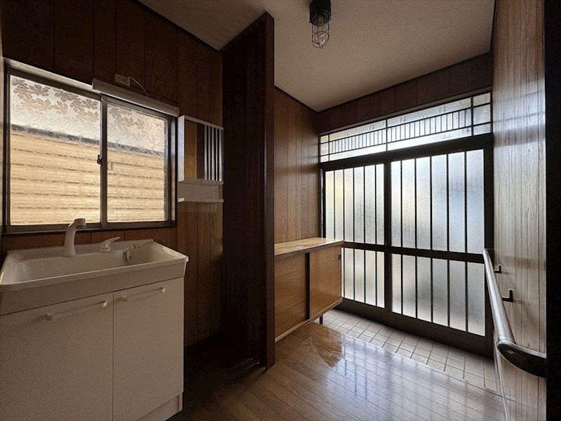 市川大野２丁目戸建 玄関