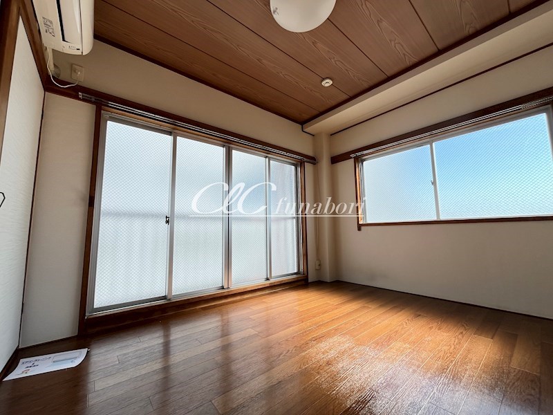 松栄ビル ベッドルーム