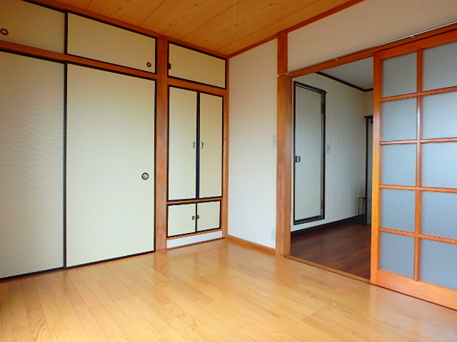 佐川ビル リビング