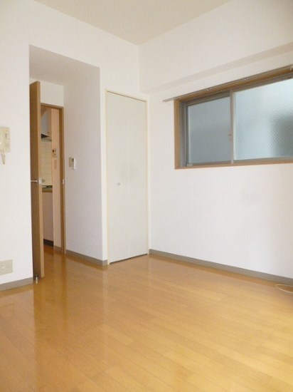 メゾンドロゼ  リビング