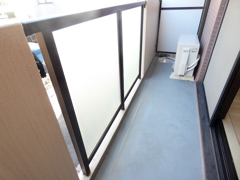 Ｏ&amp;rsquo;ｈｏｕｓｅ ベランダ