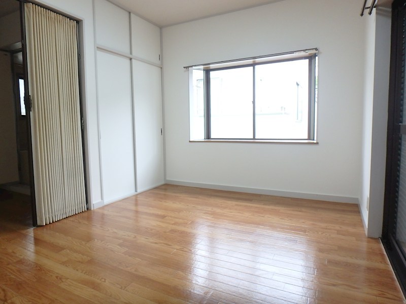 福栄ハイム リビング