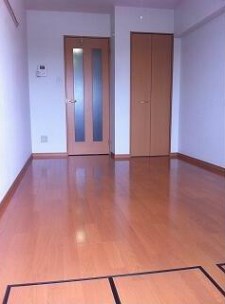 プレステージ綾瀬 リビング