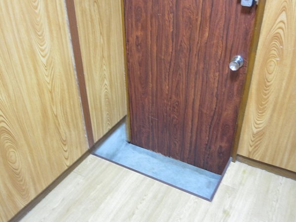 メイプルハウス  玄関