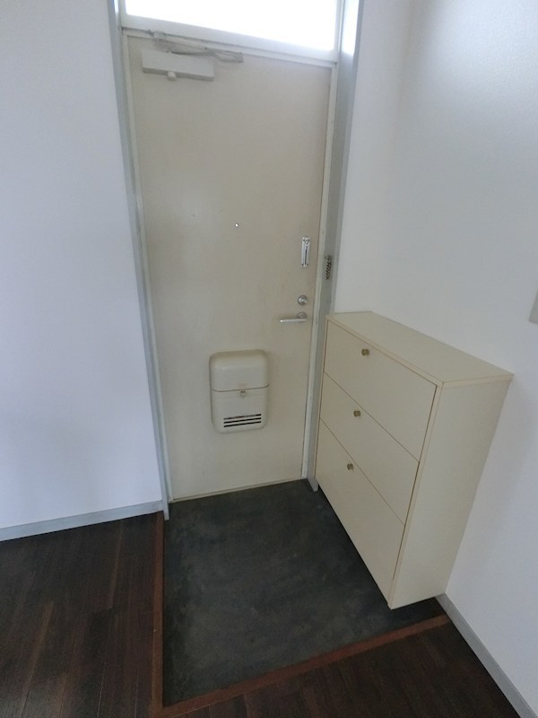 須賀コーポ 玄関