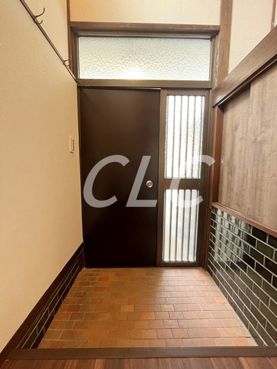 ウォームモダンリノベ古民家 玄関