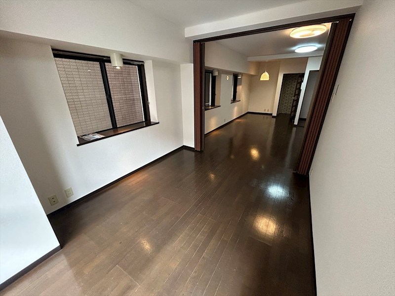 ＳＵＮ　ＯＬＩＶＥ新名 リビング