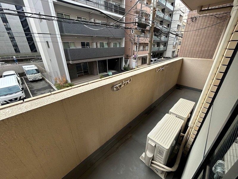 ＳＵＮ　ＯＬＩＶＥ新名 ベランダ