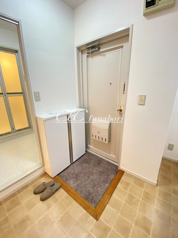 ロイヤルハイツ松江 玄関