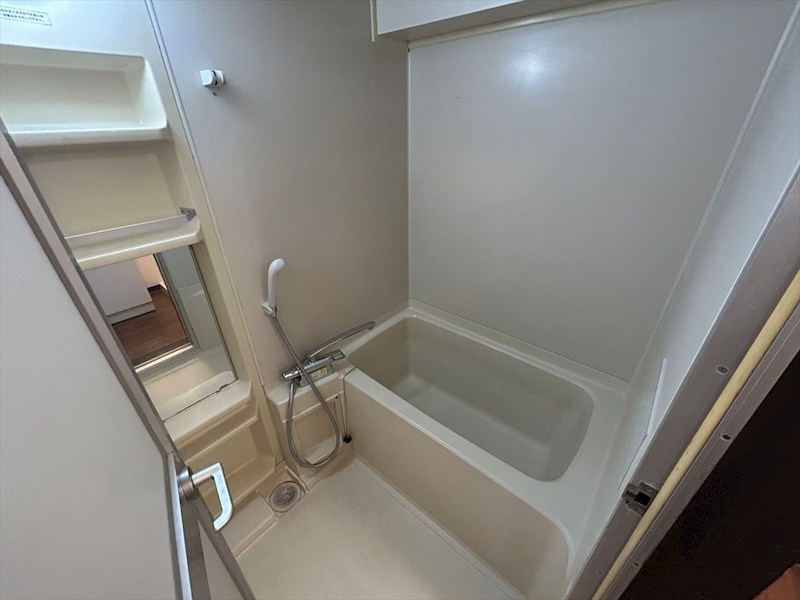 ＳＵＮ　ＯＬＩＶＥ新名 風呂画像