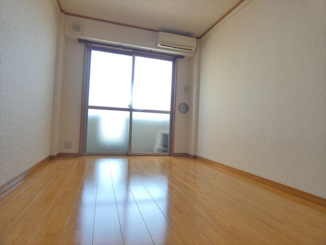 メゾンアカギ ベッドルーム