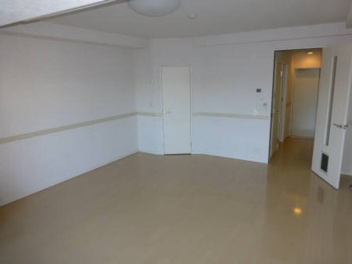 ロイヤルＫＪ リビング