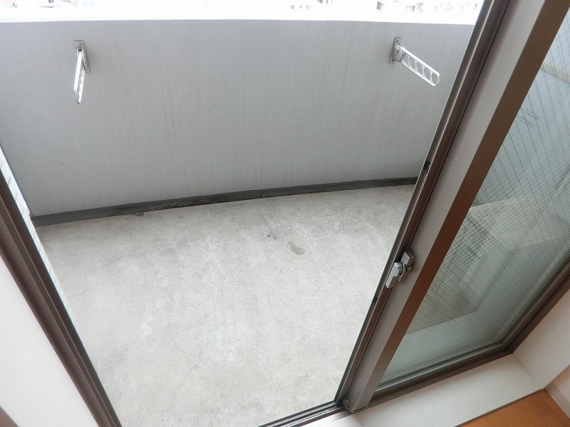 ニューボンデージ  ベランダ