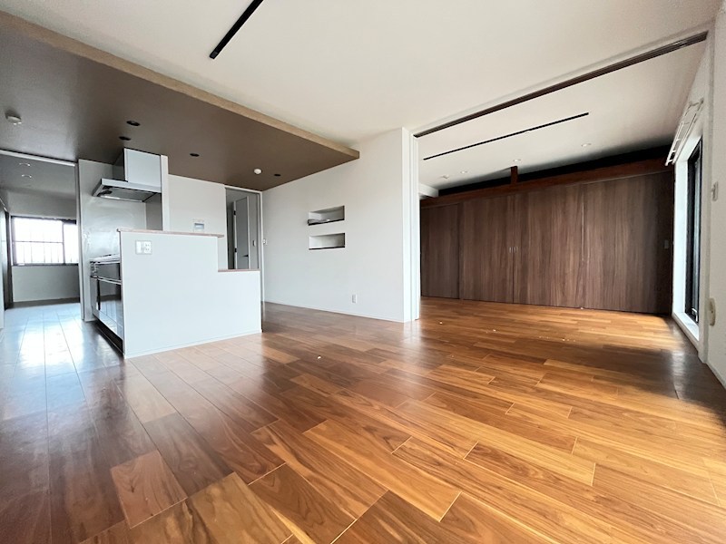 アムカス リビング