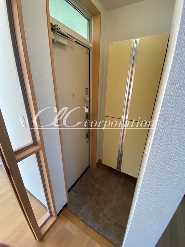 コーポツガ 玄関