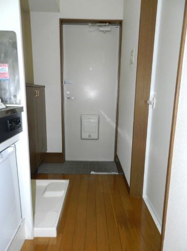 サンヨーハイム 玄関